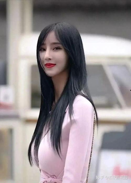 东北抖音网红吃瓜视频,揭秘娱乐圈幕后真相! 第3张 东北抖音网红吃瓜视频,揭秘娱乐圈幕后真相! 第3张